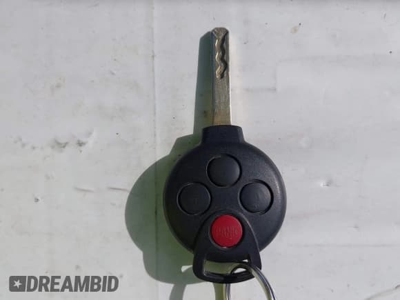 ✅ 2009 Smart fortwo Pure • VIN: WMEEJ31X89K209022 • Lot: 43402314. Wystawiony na IAAI z przebiegiem 102 275 mil. Bezpłatny archiwum sprzedaży aukcyjnych z USA i szczegółowy raport historii pojazdu na DreamBid. Zdjęcie 11.