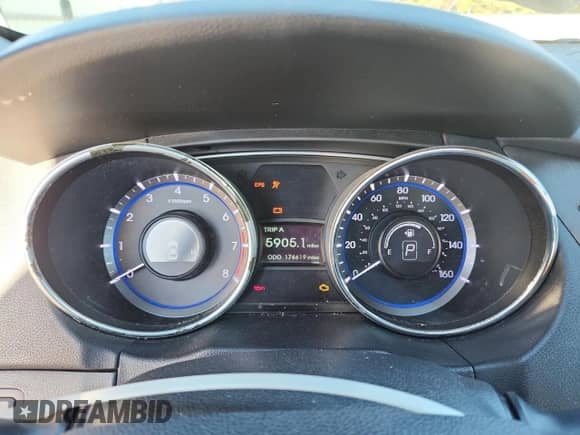 2011 Hyundai Sonata GLS with VIN 5NPEB4AC1BH088045, listed as a Copart auction lot 87262455 with 176,619 mi miles and Salvage title. Bid and sale history available at DreamBid. Image 9.