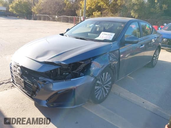 ✅ 2024 Nissan Altima SV • VIN: 1N4BL4DV2RN430180 • Lot: 43882936. Wystawiony na IAAI z przebiegiem 39 546 mil. Bezpłatny archiwum sprzedaży aukcyjnych z USA i szczegółowy raport historii pojazdu na DreamBid. Zdjęcie 2.