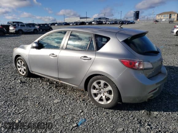 ✅ 2010 Mazda 3 GX • VIN: JM1BL1HF3A1131966 • Lot: 93251875. Wystawiony na Copart z przebiegiem 339 166 mil. Bezpłatny archiwum sprzedaży aukcyjnych z USA i szczegółowy raport historii pojazdu na DreamBid. Zdjęcie 2.