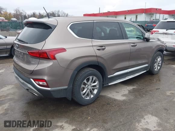 ✅ 2020 Hyundai Santa Fe SE • VIN: 5NMS2CAD2LH182441 • Lot: 43689441. Wystawiony na IAAI z przebiegiem 53 956 mil. Bezpłatny archiwum sprzedaży aukcyjnych z USA i szczegółowy raport historii pojazdu na DreamBid. Zdjęcie 4.