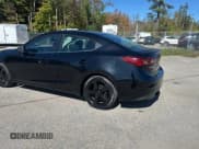 ✅ 2015 Mazda 3 i Touring • VIN: 3MZBM1V74FM132996 • Лот: 84838015. Опубликован ранее на Copart с пробегом 230 000 миль. Бесплатный доступ к архиву аукционных продаж из США и подробный отчёт об истории автомобиля на DreamBid. Изображение 3.