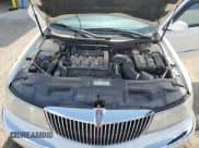 ✅ 1998 Lincoln Continental • VIN: 1LNFM97V4WY686733 • Lot: 65069875. Wystawiony na Copart z przebiegiem 196 760 mil. Bezpłatny archiwum sprzedaży aukcyjnych z USA i szczegółowy raport historii pojazdu na DreamBid. Zdjęcie 11.