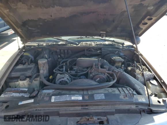 1996 Chevrolet S-10 LS с VIN 1GCCS19W8T8158418, выставлен на аукционе Copart как лот 78109204 с пробегом 138 286 миль миль и Чистый • Clean title. История ставок и продаж доступна на DreamBid. Изображение 11.