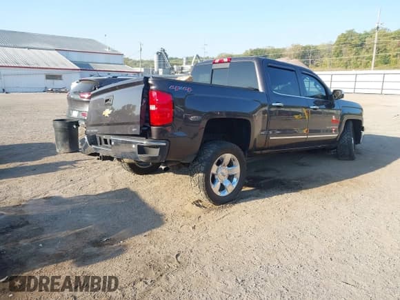✅ 2015 Chevrolet Silverado 1500 LTZ • VIN: 3GCUKSEC6FG216918 • Lot: 43364166. Listed on IAAI with 147,502 mi. Free auction sales archive from the USA and detailed vehicle history report at DreamBid. Image 4.