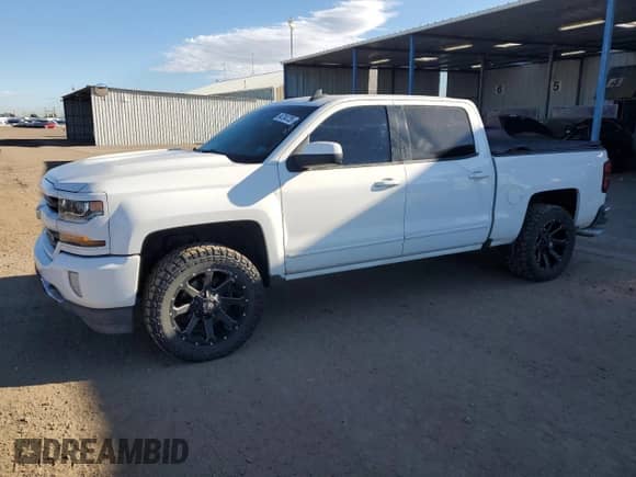 2017 Chevrolet Silverado 1500 LT with VIN 3GCUKREC0HG346639, listed as a Copart auction lot 84704735 with 155,893 mi miles and Salvage title. Bid and sale history available at DreamBid. Image 1.