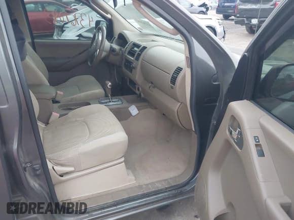 ✅ 2007 Nissan Frontier SE • VIN: 1N6AD09U07C465561 • Лот: 43767083. Опубликован ранее на IAAI с пробегом 162 599 миль. Бесплатный доступ к архиву аукционных продаж из США и подробный отчёт об истории автомобиля на DreamBid. Изображение 5.