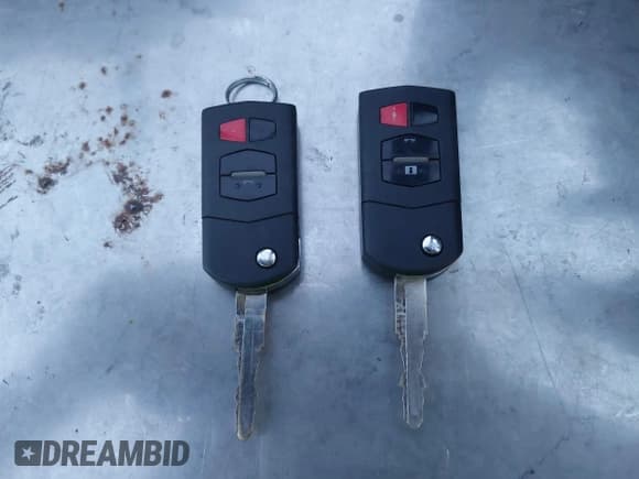 ✅ 2007 Mazda MX-5 Miata Grand Touring • VIN: JM1NC26F870126010 • Lot: 43847751. Listed on IAAI with 171,868 mi. Free auction sales archive from the USA and detailed vehicle history report at DreamBid. Image 11.