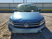 ✅ 2017 Volkswagen Tiguan S • VIN: WVGBV7AX4HK048577 • Лот: 90137495. Опубликован ранее на Copart с пробегом 82 766 миль. Бесплатный доступ к архиву аукционных продаж из США и подробный отчёт об истории автомобиля на DreamBid. Изображение 5.