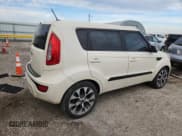 ✅ 2012 Kia Soul + • VIN: KNDJT2A69C7430308 • Лот: 81818365. Опубликован ранее на Copart с пробегом 122 040 миль. Бесплатный доступ к архиву аукционных продаж из США и подробный отчёт об истории автомобиля на DreamBid. Изображение 3.