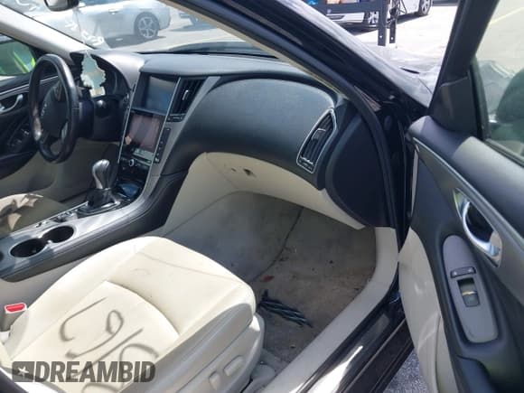 ✅ 2016 Infiniti Q50 Premium • VIN: JN1CV7AP3GM203733 • Lot: 42570980. Wystawiony na IAAI z przebiegiem 89 927 mil. Bezpłatny archiwum sprzedaży aukcyjnych z USA i szczegółowy raport historii pojazdu na DreamBid. Zdjęcie 5.