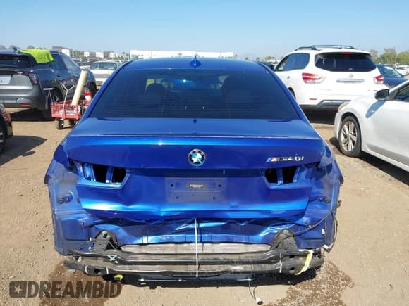 ✅ 2020 BMW 3 Series M340i • VIN: WBA5U7C09LFH00986 • Лот: 43546569. Опубликован ранее на IAAI с пробегом 81 367 миль. Бесплатный доступ к архиву аукционных продаж из США и подробный отчёт об истории автомобиля на DreamBid. Изображение 17.