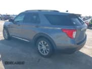 ✅ 2022 Ford Explorer XLT • VIN: 1FMSK7DHXNGA30211 • Lot: 41972894. Wystawiony na IAAI z przebiegiem 47 414 mil. Bezpłatny archiwum sprzedaży aukcyjnych z USA i szczegółowy raport historii pojazdu na DreamBid. Zdjęcie 3.
