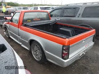 ✅ 1989 Chevrolet S-10 EL • VIN: 1GCBS14E8K2244677 • Лот: 42083109. Опубликован ранее на IAAI с пробегом 107 118 миль. Бесплатный доступ к архиву аукционных продаж из США и подробный отчёт об истории автомобиля на DreamBid. Изображение 3.
