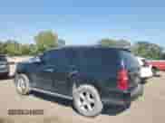 2008 Chevrolet Tahoe LTZ with VIN 1GNFK13008J141640, listed as a Copart auction lot 82100545 with 277,326 mi miles and Salvage title. Bid and sale history available at DreamBid. Image 2.