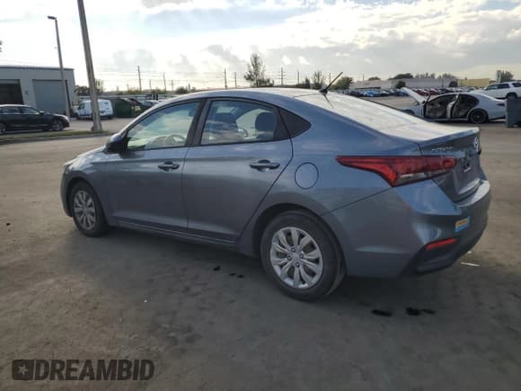 ✅ 2020 Hyundai Accent SE • VIN: 3KPC24A60LE113105 • Лот: 46164255. Опубликован ранее на Copart с пробегом 77 795 миль. Бесплатный доступ к архиву аукционных продаж из США и подробный отчёт об истории автомобиля на DreamBid. Изображение 2.