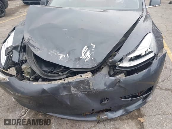 ✅ 2018 Tesla Model 3 Long Range Battery • VIN: 5YJ3E1EB9JF103709 • Lot: 43655298. Listed on IAAI with 109,629 mi. Free auction sales archive from the USA and detailed vehicle history report at DreamBid. Image 6.