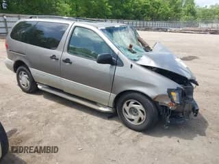 ✅ 1998 Toyota Sienna LE • VIN: 4T3ZF13C1WU025575 • Lot: 42181863. Listed on IAAI with Not provided. Free auction sales archive from the USA and detailed vehicle history report at DreamBid. Image 1.