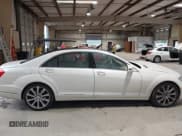 ✅ 2013 Mercedes-Benz S 550 • VIN: WDDNG7DB8DA493289 • Lot: 42436621. Wystawiony na IAAI z przebiegiem 100 329 mil. Bezpłatny archiwum sprzedaży aukcyjnych z USA i szczegółowy raport historii pojazdu na DreamBid. Zdjęcie 13.