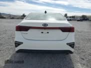 ✅ 2021 Kia Forte LXS • VIN: 3KPF24AD5ME272649 • Lot: 52652425. Wystawiony na Copart z przebiegiem 22 360 mil. Bezpłatny archiwum sprzedaży aukcyjnych z USA i szczegółowy raport historii pojazdu na DreamBid. Zdjęcie 6.