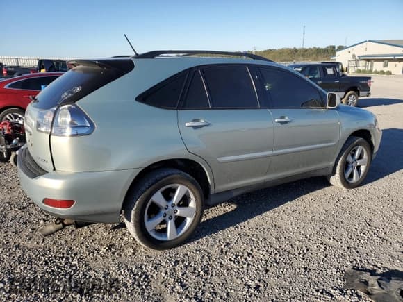 ✅ 2007 Lexus RX 350 • VIN: 2T2HK31U57C046967 • Lot: 89825495. Listed on Copart with 219,337 mi. Free auction sales archive from the USA and detailed vehicle history report at DreamBid. Image 3.