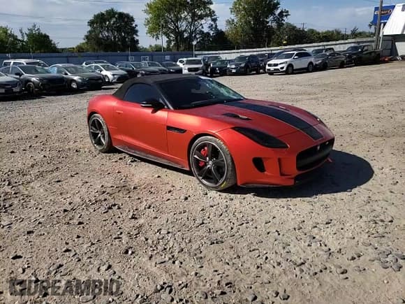 ✅ 2016 Jaguar F-Type R • VIN: SAJWJ6HL4GMK23302 • Lot: 71173524. Wystawiony na Copart z przebiegiem 108 577 mil. Bezpłatny archiwum sprzedaży aukcyjnych z USA i szczegółowy raport historii pojazdu na DreamBid. Zdjęcie 10.