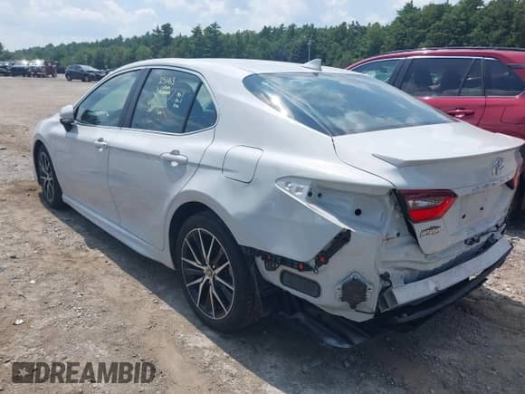 2023 Toyota Camry SE with VIN 4T1T11BK5PU089206, listed as a IAAI auction lot 42751729 with 14,798 mi miles and . Bid and sale history available at DreamBid. Image 3.