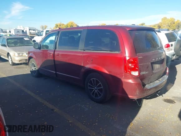 ✅ 2018 Dodge Grand Caravan GT • VIN: 2C4RDGEG6JR205551 • Lot: 43598553. Listed on IAAI with 136,291 mi. Free auction sales archive from the USA and detailed vehicle history report at DreamBid. Image 3.