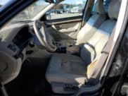 ✅ 2004 Volvo S80 • VIN: YV1TS59HX41371710 • Lot: 80997684. Listed on Copart with 234,306 mi. Free auction sales archive from the USA and detailed vehicle history report at DreamBid. Image 7.