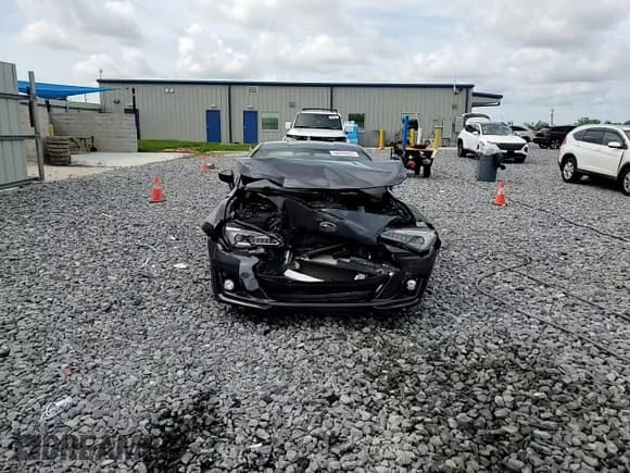 ✅ 2018 Subaru BRZ Limited • VIN: JF1ZCAC11J8603170 • Лот: 58993655. Опубликован ранее на Copart с пробегом 30 105 миль. Бесплатный доступ к архиву аукционных продаж из США и подробный отчёт об истории автомобиля на DreamBid. Изображение 13.