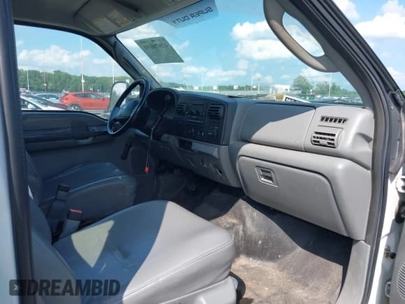 ✅ 2006 Ford F-250 XL • VIN: 1FTSX21526EC48594 • Lot: 42678050. Listed on IAAI with 45,547 mi. Free auction sales archive from the USA and detailed vehicle history report at DreamBid. Image 5.