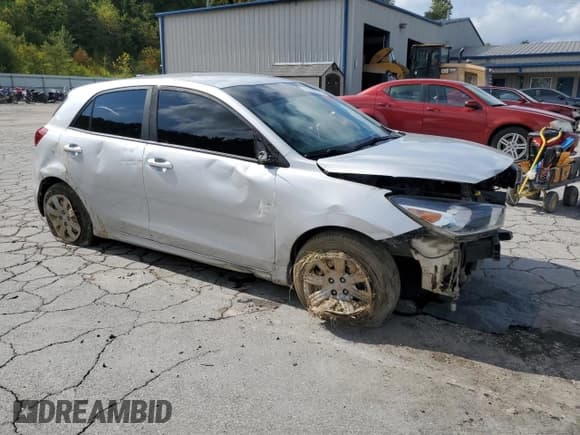 ✅ 2022 Kia Rio S • VIN: 3KPA25AD1NE475099 • Lot: 71355575. Listed on Copart with 74,168 mi. Free auction sales archive from the USA and detailed vehicle history report at DreamBid. Image 4.