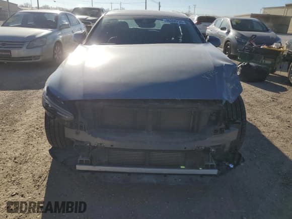 ✅ 2019 Volvo S90 Momentum • VIN: LVY102AK1KP110090 • Lot: 46359735. Wystawiony na Copart z przebiegiem 61 079 mil. Bezpłatny archiwum sprzedaży aukcyjnych z USA i szczegółowy raport historii pojazdu na DreamBid. Zdjęcie 5.