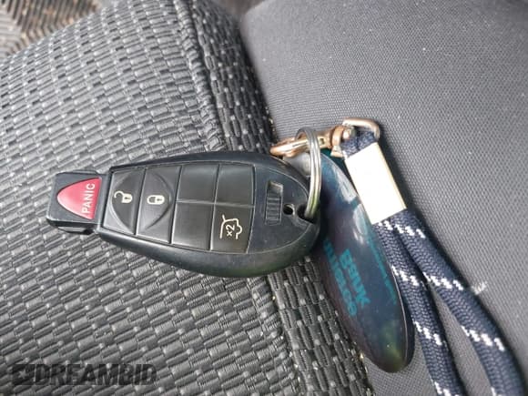 ✅ 2008 Jeep Commander Sport • VIN: 1J8HG48K58C132704 • Lot: 42404163. Listed on IAAI with 109,874 mi. Free auction sales archive from the USA and detailed vehicle history report at DreamBid. Image 11.