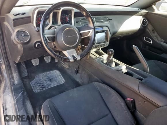 ✅ 2010 Chevrolet Camaro 1SS • VIN: 2G1FS1EW7A9161081 • Lot: 87104515. Listed on Copart with 169,472 mi. Free auction sales archive from the USA and detailed vehicle history report at DreamBid. Image 8.