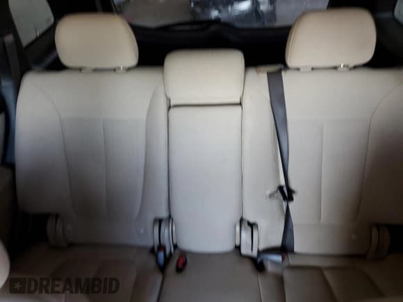 ✅ 2012 Hyundai Santa Fe GLS • VIN: 5XYZGDAB0CG124567 • Lot: 80482164. Listed on Copart with 249,148 mi. Free auction sales archive from the USA and detailed vehicle history report at DreamBid. Image 10.