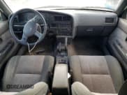 ✅ 1990 Toyota 4Runner • VIN: JT3VN39W2L0034773 • Лот: 74138044. Опубликован ранее на Copart с пробегом 243 971 миль. Бесплатный доступ к архиву аукционных продаж из США и подробный отчёт об истории автомобиля на DreamBid. Изображение 8.