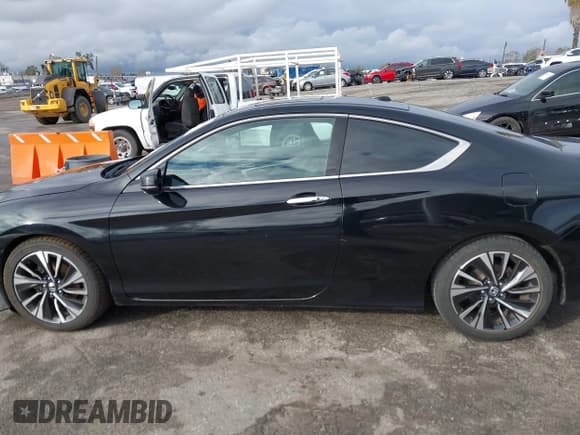 ✅ 2017 Honda Accord EX-L • VIN: 1HGCT2B80HA007055 • Лот: 43720300. Опубликован ранее на IAAI с пробегом 123 003 миль. Бесплатный доступ к архиву аукционных продаж из США и подробный отчёт об истории автомобиля на DreamBid. Изображение 14.
