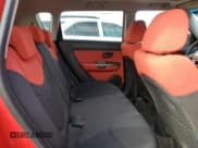 ✅ 2010 Kia Soul + • VIN: KNDJT2A29A7033692 • Лот: 69480385. Опубликован ранее на Copart с пробегом 56 876 миль. Бесплатный доступ к архиву аукционных продаж из США и подробный отчёт об истории автомобиля на DreamBid. Изображение 10.