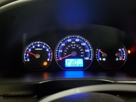 ✅ 2010 Hyundai Santa Fe Limited • VIN: 5NMSK4AG9AH341369 • Lot: 82395954. Listed on Copart with 199,818 mi. Free auction sales archive from the USA and detailed vehicle history report at DreamBid. Image 9.