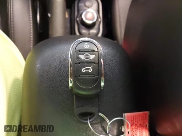 ✅ 2017 MINI Convertible Cooper S • VIN: WMWWG9C30H3C81534 • Lot: 43270537. Wystawiony na IAAI z przebiegiem 77 725 mil. Bezpłatny archiwum sprzedaży aukcyjnych z USA i szczegółowy raport historii pojazdu na DreamBid. Zdjęcie 11.