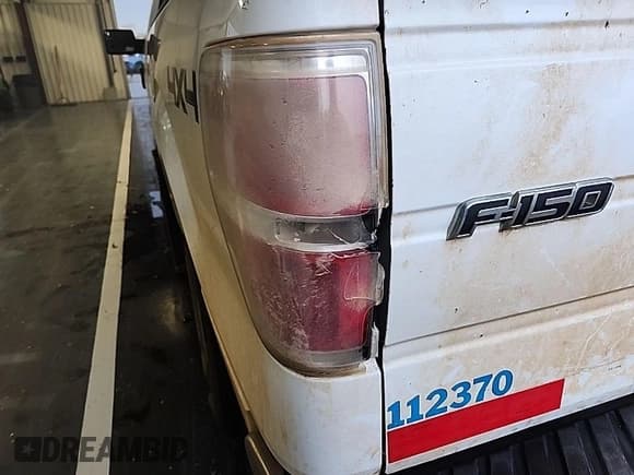 ✅ 2014 Ford F-150 XL • VIN: 1FTVX1EFXEKD28039 • Lot: 42008164. Listed on IAAI with 101,700 mi. Free auction sales archive from the USA and detailed vehicle history report at DreamBid. Image 1.