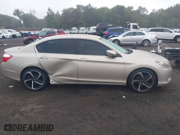 2014 Honda Accord Sport с VIN 1HGCR2F56EA154443, выставлен на аукционе IAAI как лот 43237379 с пробегом 125 485 миль миль и . История ставок и продаж доступна на DreamBid. Изображение 13.