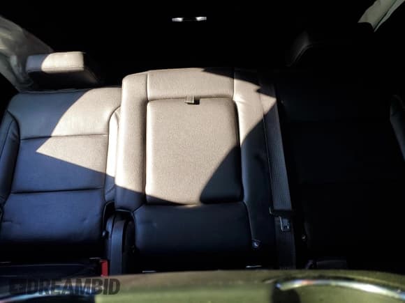 ✅ 2022 GMC Yukon SLE • VIN: 1GKS2AKD7NR224771 • Lot: 82472085. Listed on Copart with 52,101 mi. Free auction sales archive from the USA and detailed vehicle history report at DreamBid. Image 10.