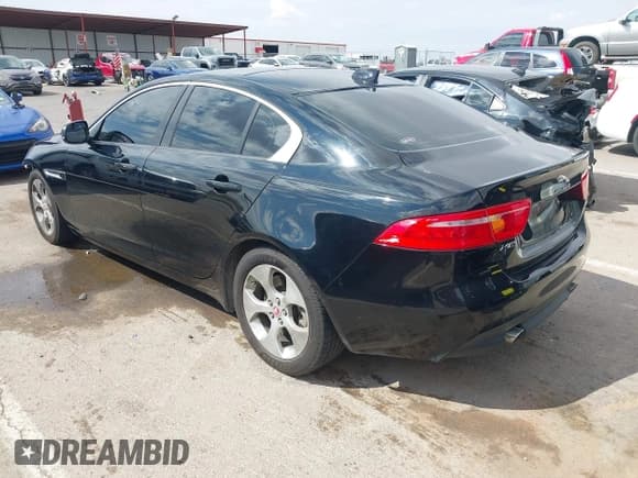 ✅ 2018 Jaguar XE 25t • VIN: SAJAR4FX0JCP33432 • Лот: 43396765. Опубликован ранее на IAAI с пробегом 108 052 миль. Бесплатный доступ к архиву аукционных продаж из США и подробный отчёт об истории автомобиля на DreamBid. Изображение 3.