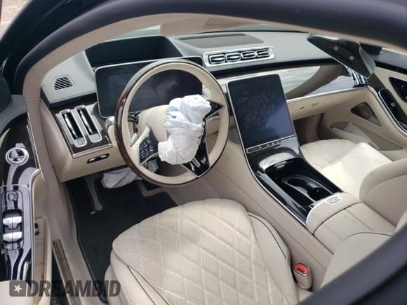 ✅ 2022 Mercedes-Benz S 580 • VIN: W1K6G7GB8NA084811 • Lot: 66655273. Wystawiony na Copart z przebiegiem Nie podano. Bezpłatny archiwum sprzedaży aukcyjnych z USA i szczegółowy raport historii pojazdu na DreamBid. Zdjęcie 8.