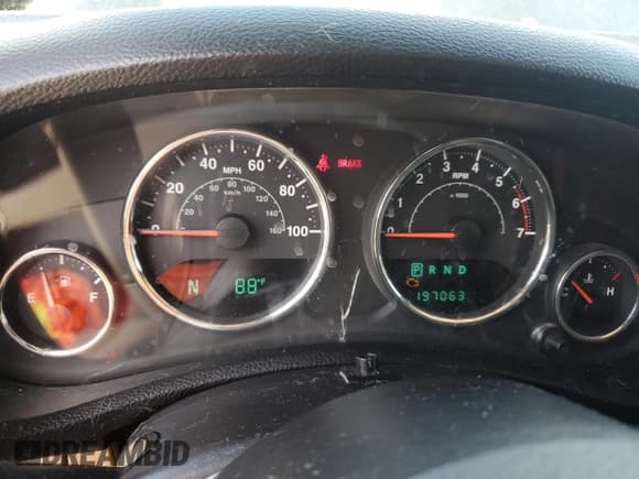 ✅ 2011 Jeep Wrangler Sahara • VIN: 1J4GA5D16BL550388 • Lot: 82650165. Listed on Copart with 197,063 mi. Free auction sales archive from the USA and detailed vehicle history report at DreamBid. Image 9.