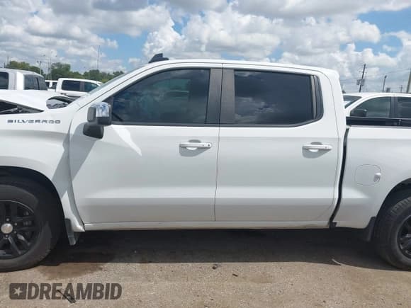 ✅ 2019 Chevrolet Silverado 1500 LT • VIN: 1GCPWCED4KZ111207 • Lot: 42992857. Wystawiony na IAAI z przebiegiem 86 934 mil. Bezpłatny archiwum sprzedaży aukcyjnych z USA i szczegółowy raport historii pojazdu na DreamBid. Zdjęcie 14.