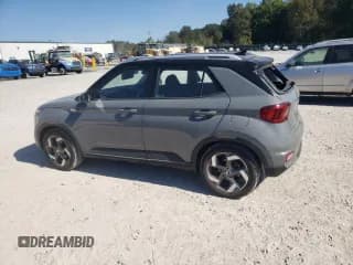 ✅ 2022 Hyundai Venue SEL • VIN: KMHRC8A35NU148680 • Lot: 74496434. Wystawiony na Copart z przebiegiem 35 696 mil. Bezpłatny archiwum sprzedaży aukcyjnych z USA i szczegółowy raport historii pojazdu na DreamBid. Zdjęcie 2.