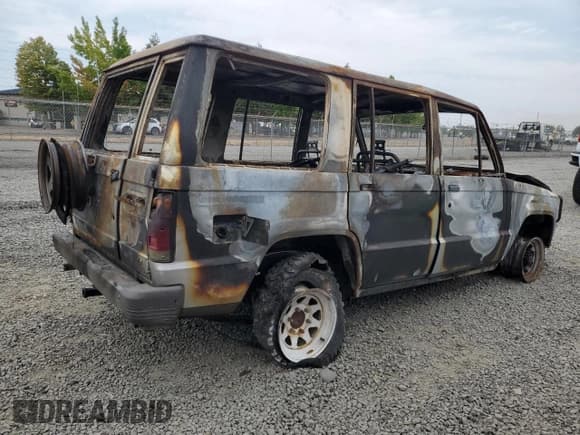 ✅ 1989 Isuzu Trooper • VIN: JACCH58E3K8926138 • Лот: 69802645. Опубликован ранее на Copart с пробегом Не указан. Бесплатный доступ к архиву аукционных продаж из США и подробный отчёт об истории автомобиля на DreamBid. Изображение 3.